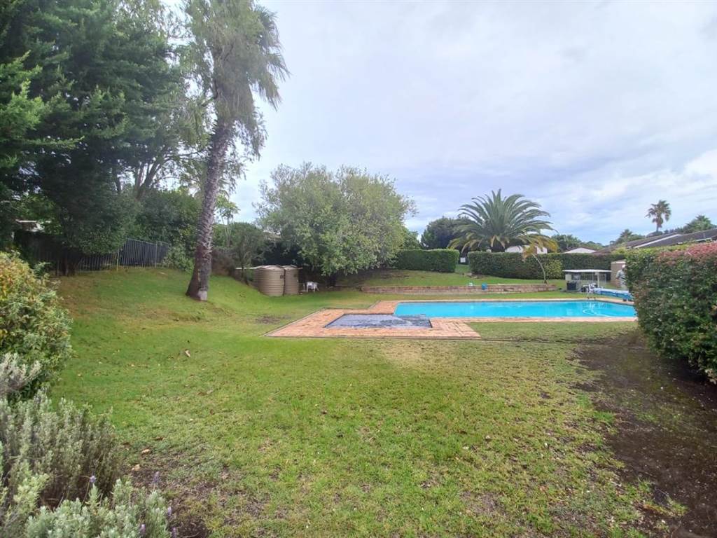 2 Bed Townhouse in Protea Valley photo number 6