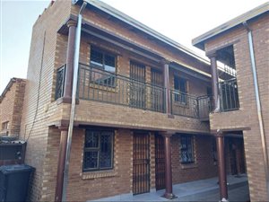 14 Bed House in Ivory Park