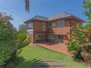 4 Bed House in Cyrildene