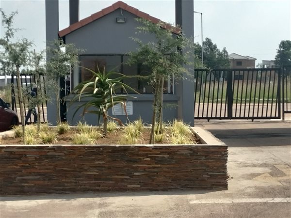 545 m² Land available in Rayton