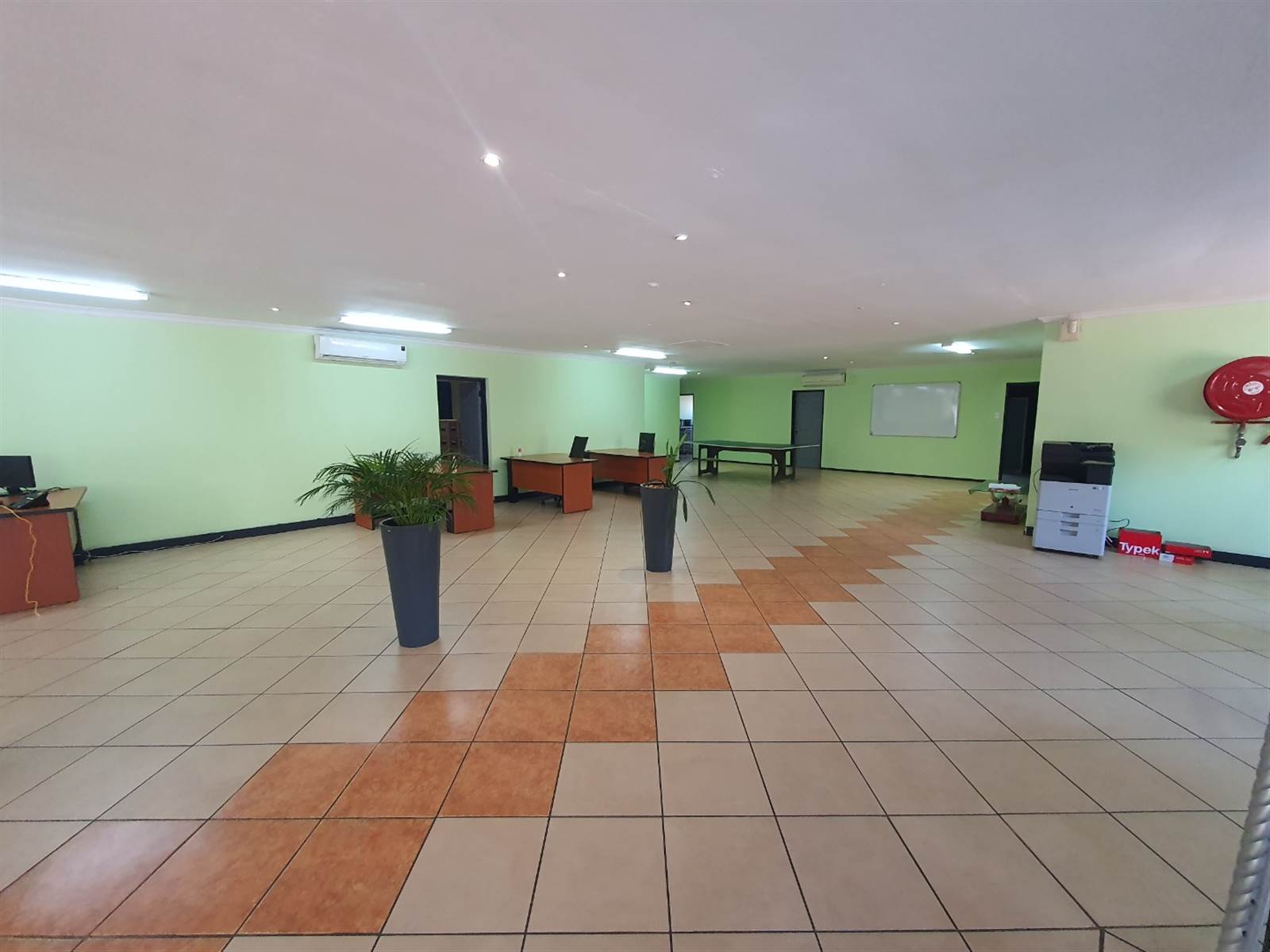 2925  m² Commercial space in Kleinfontein photo number 18