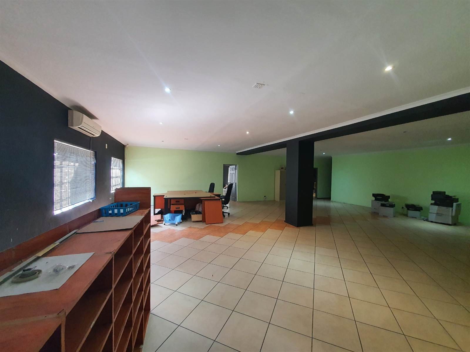 2925  m² Commercial space in Kleinfontein photo number 5