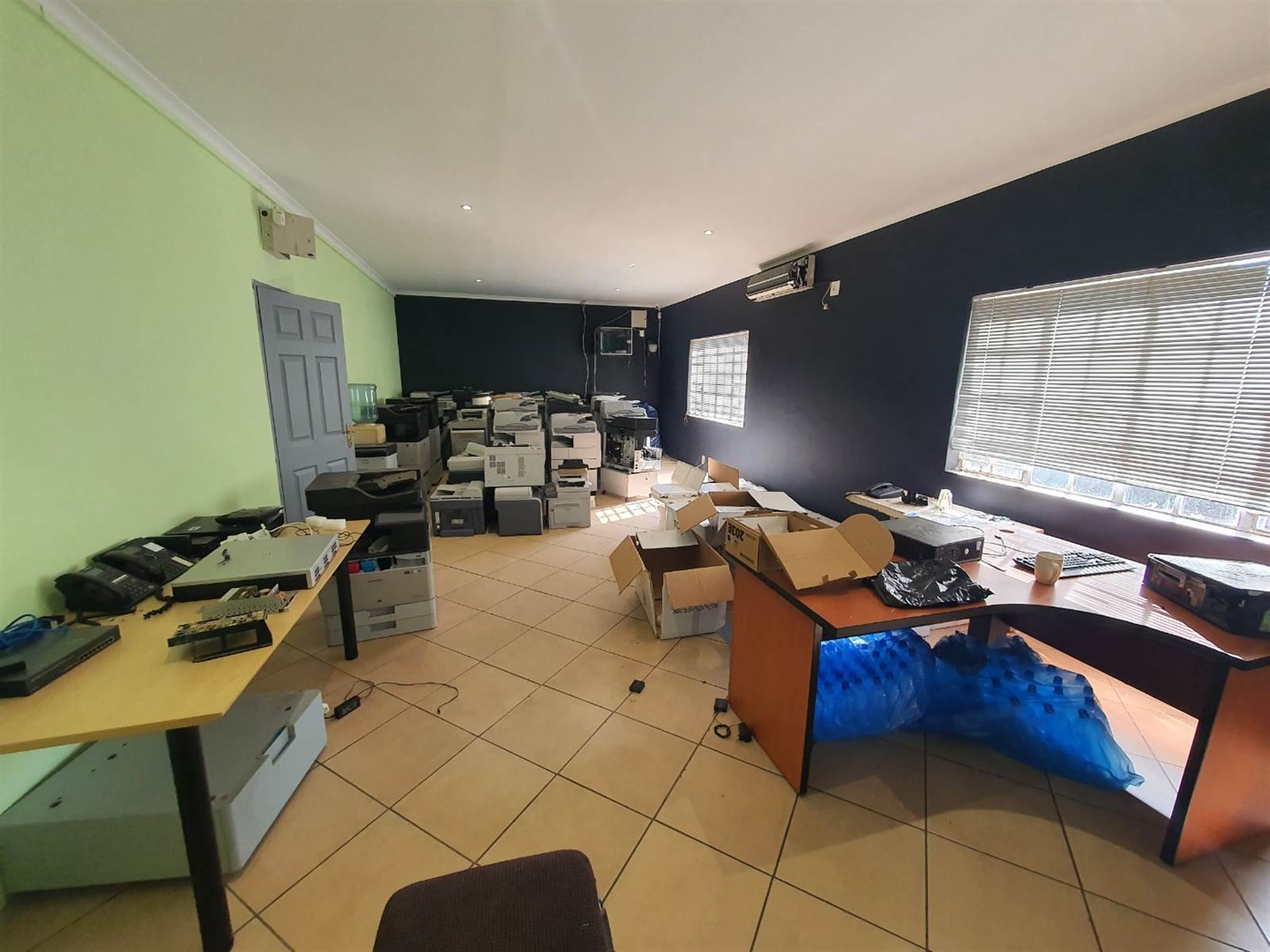 2925  m² Commercial space in Kleinfontein photo number 5