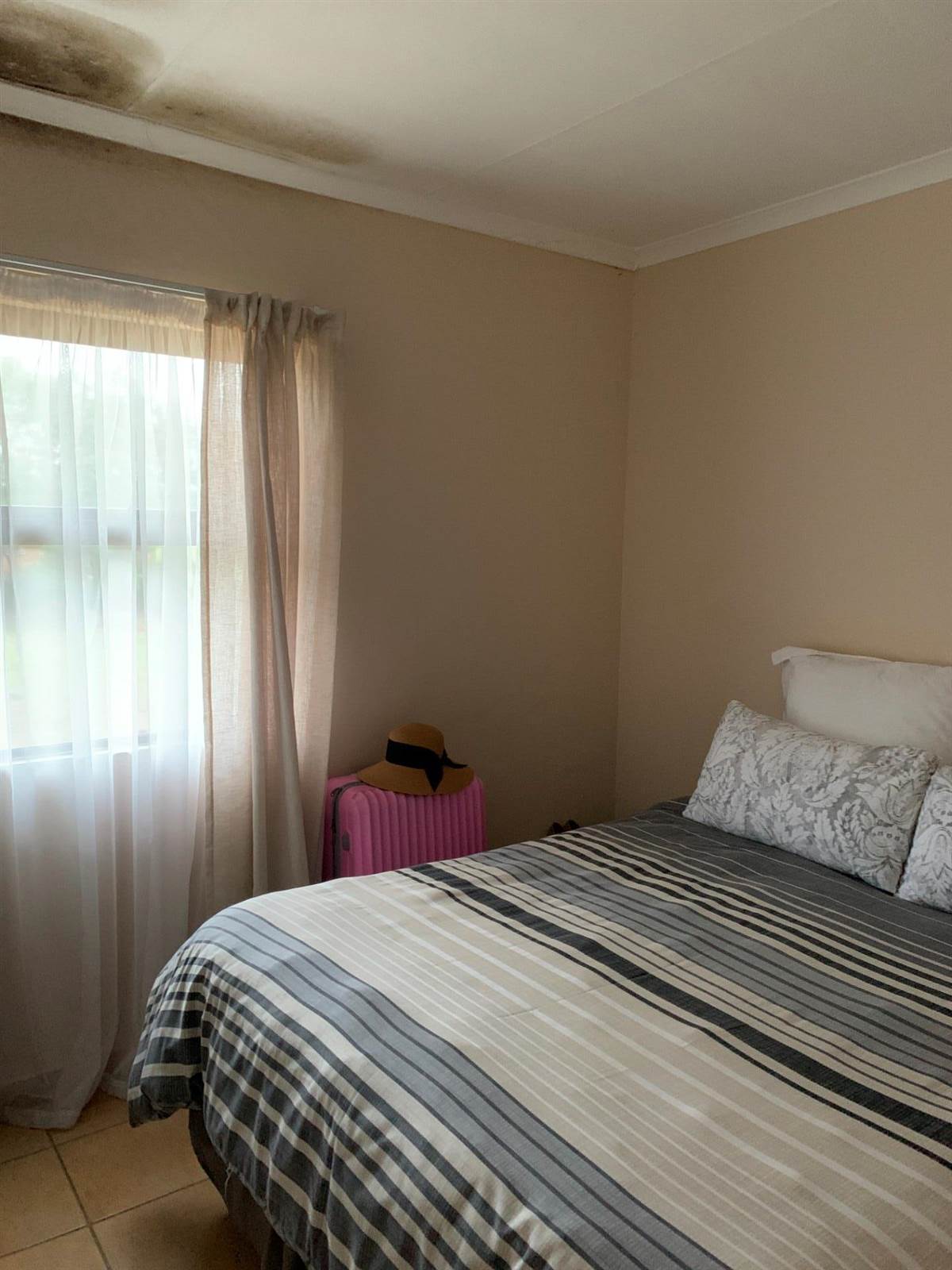 2 Bed Apartment in Piet Retief photo number 9