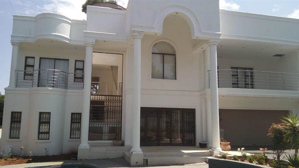 4 Bed House in Greenhills photo number 22