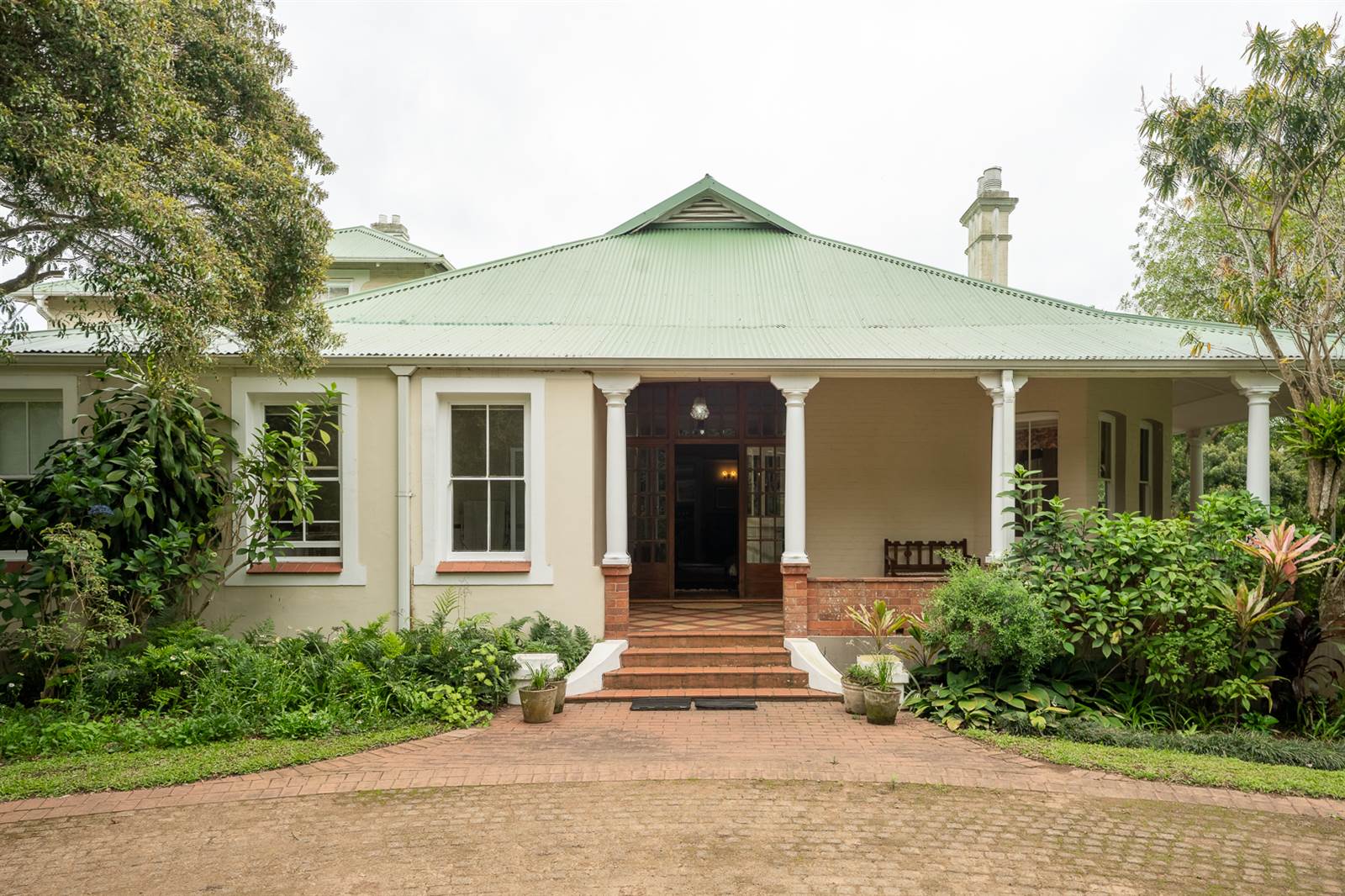 4 Bed House in Kloof photo number 5