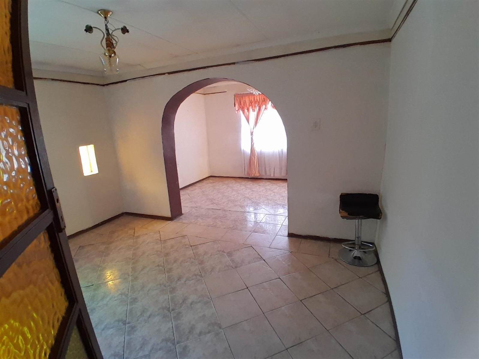 2 Bed House in Temba photo number 10