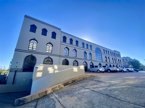 988 m² Industrial space 988 m² Industrial space