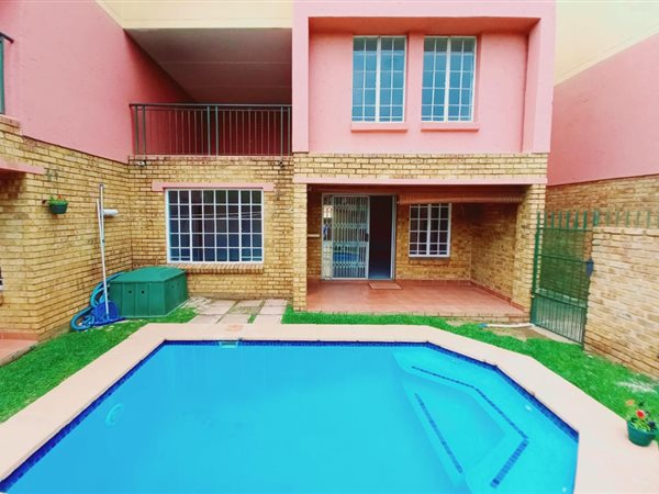 3 Bed Townhouse