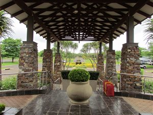 900 m² Land available in Pebble Rock