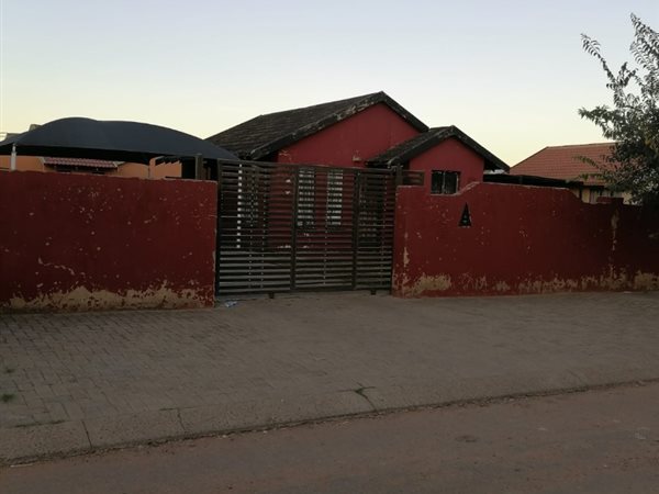 2 Bedroom House 2 Bedroom House