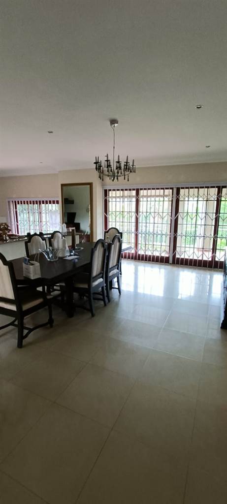 3 Bed House in La Lucia photo number 13