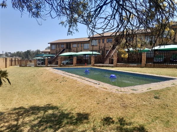 2 Bedroom Townhouse 2 Bedroom Townhouse