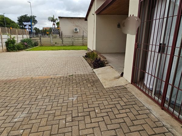 5 Bed Simplex in Polokwane Central