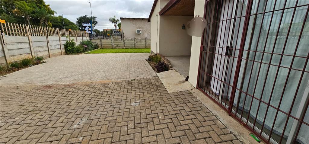 5 Bed Simplex in Polokwane Central photo number 1
