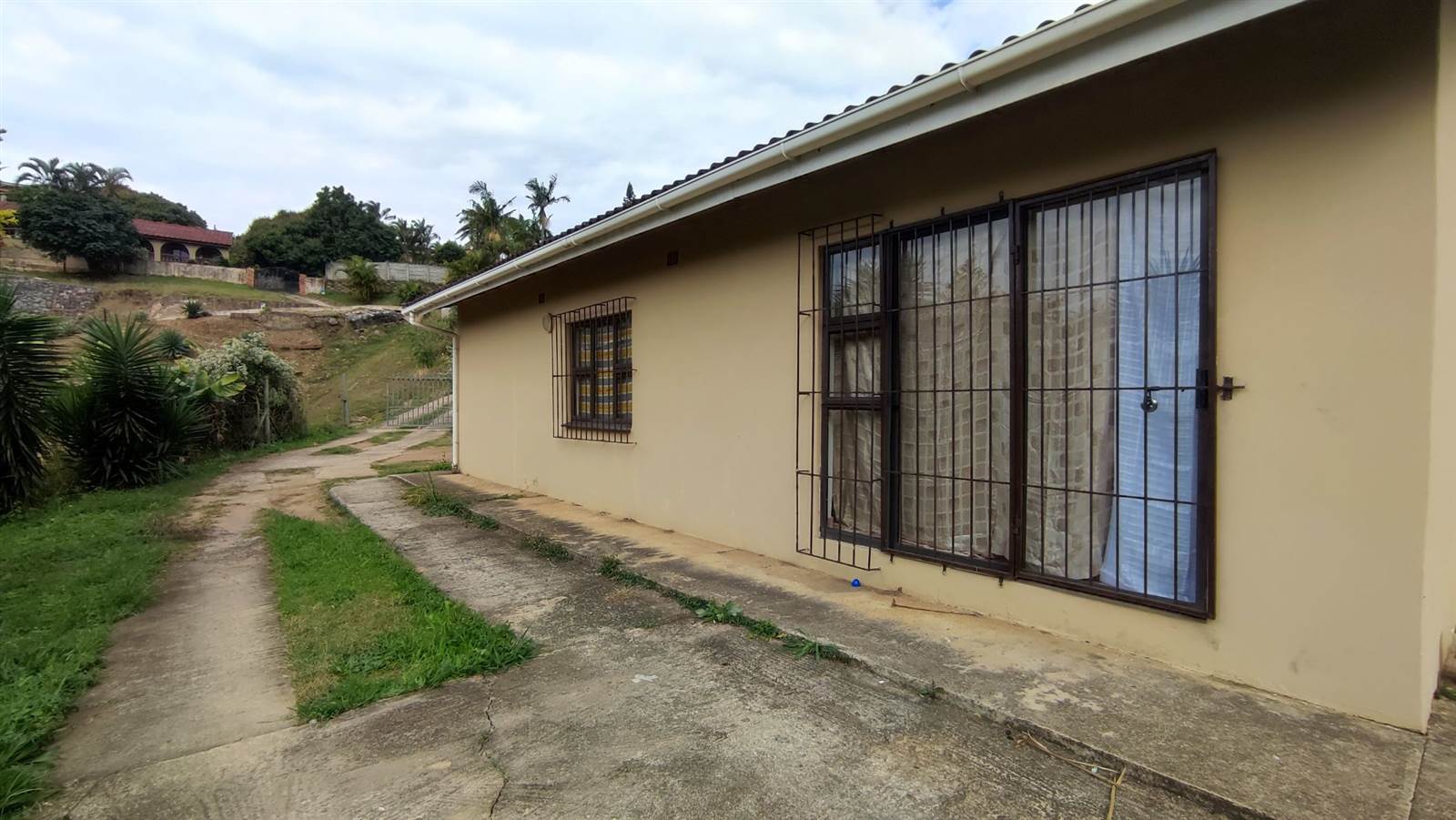 3 Bed House in Port Shepstone photo number 3