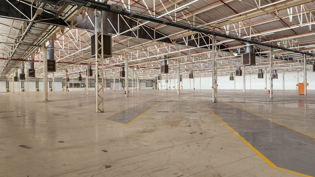 30000  m² Industrial space in Rosslyn photo number 8