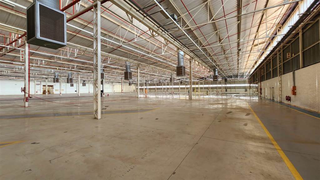 30000  m² Industrial space in Rosslyn photo number 9