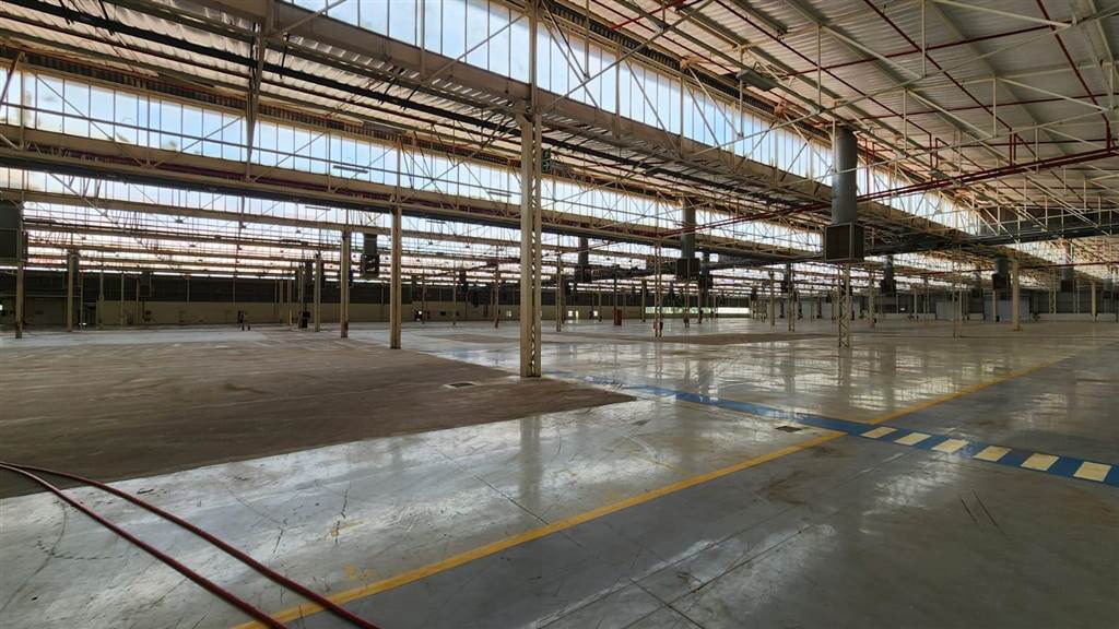 30000  m² Industrial space in Rosslyn photo number 20