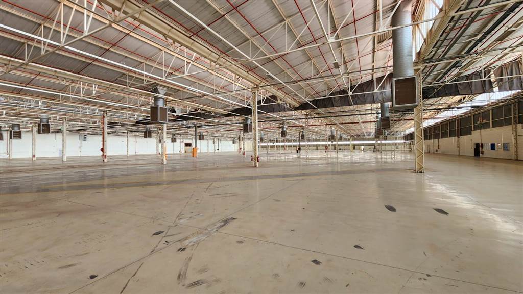 30000  m² Industrial space in Rosslyn photo number 11