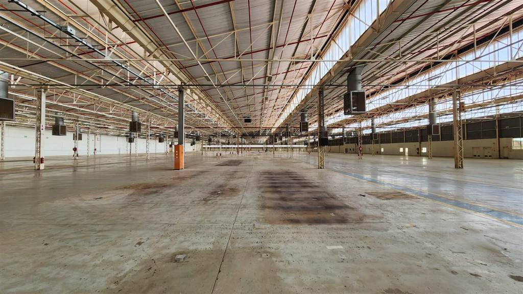 30000  m² Industrial space in Rosslyn photo number 16