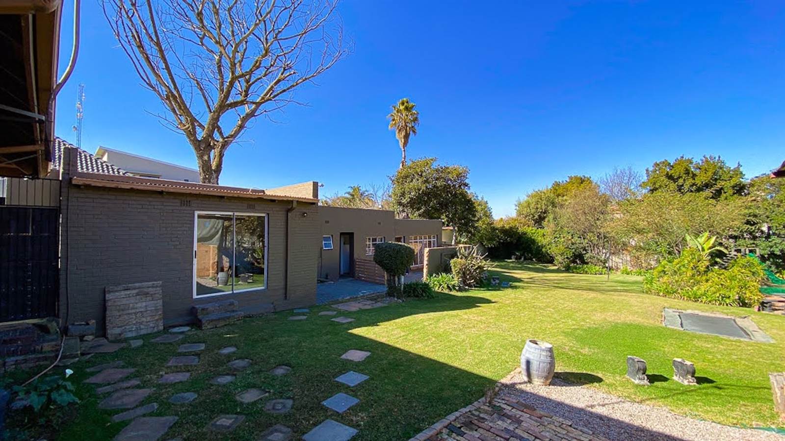 5 Bed House for sale in Dunvegan T3481473 Private Property