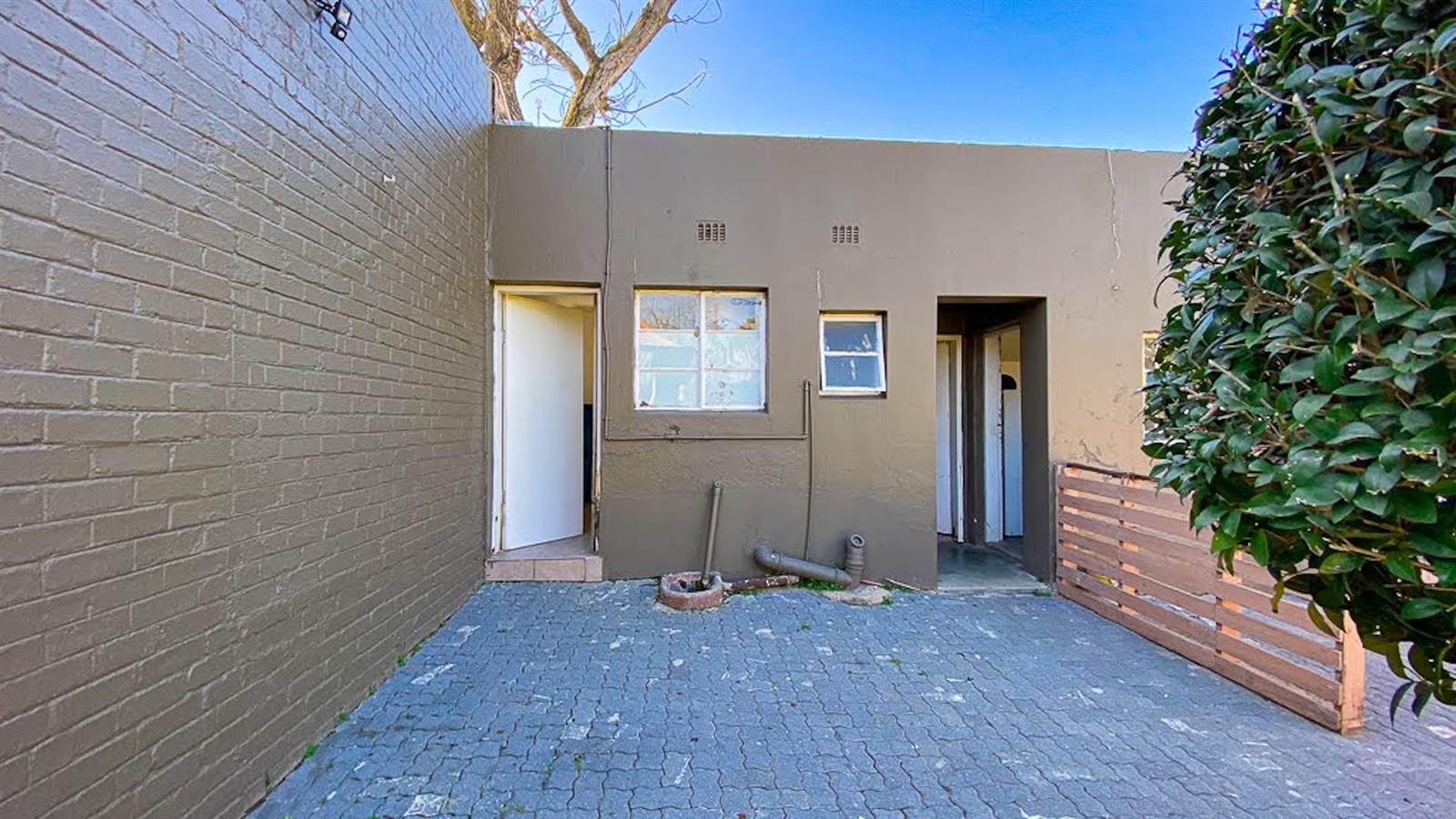 5 Bed House for sale in Dunvegan T3481473 Private Property