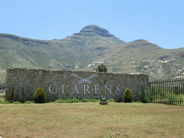1398 m² Land available in Clarens