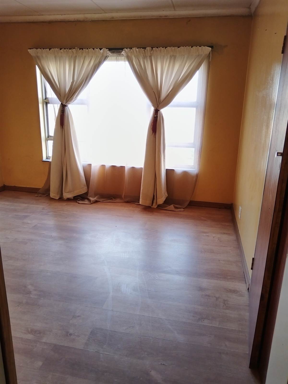 2 Bed Apartment in Vereeniging Central photo number 9