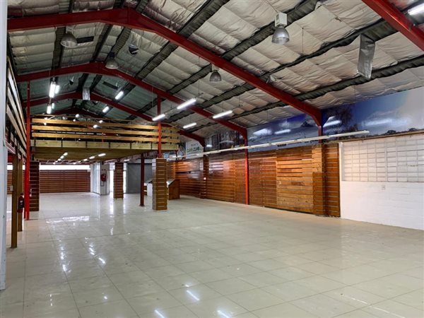 780  m² Industrial space