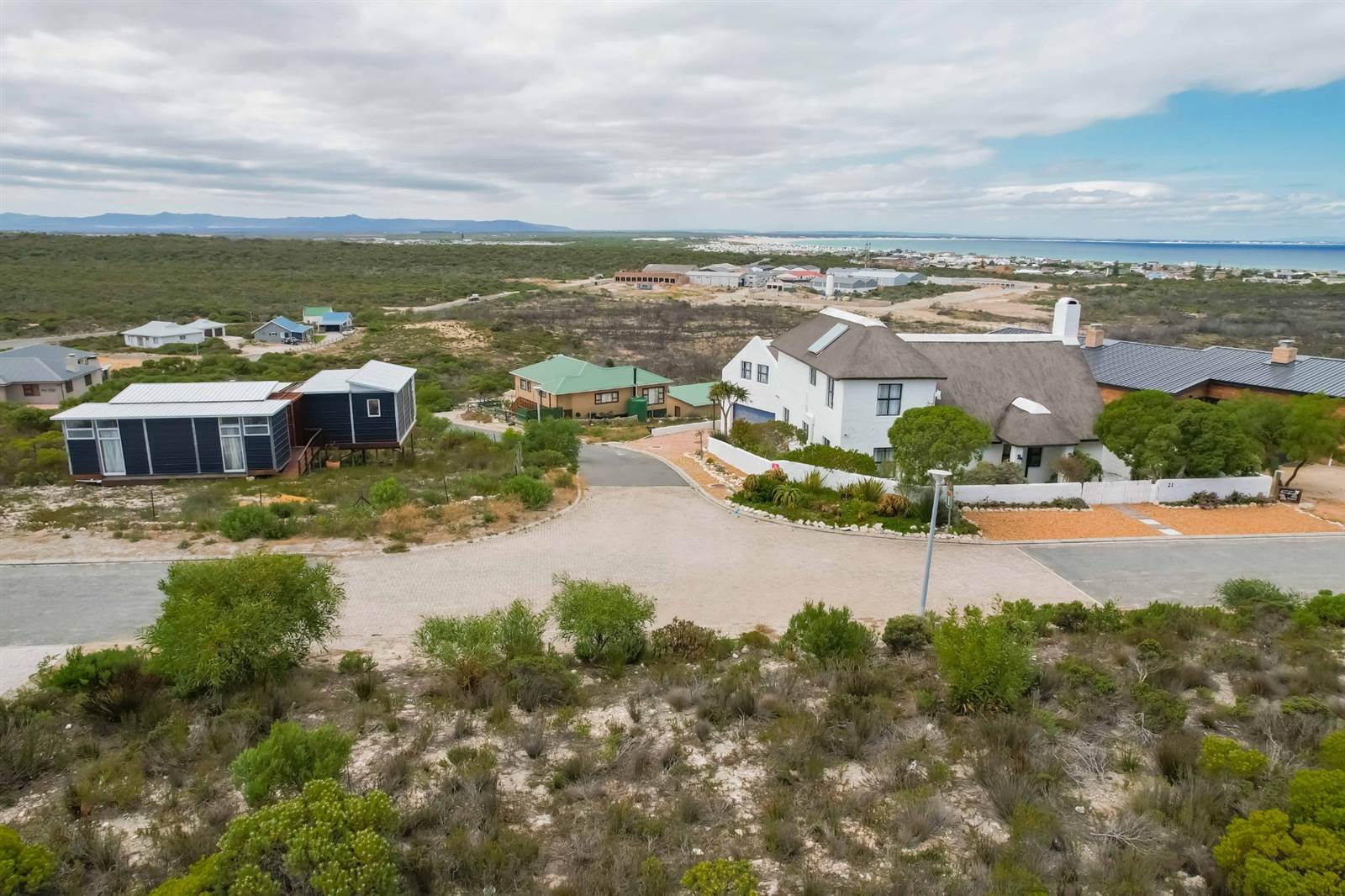 700 m² Land available in Struisbaai photo number 1