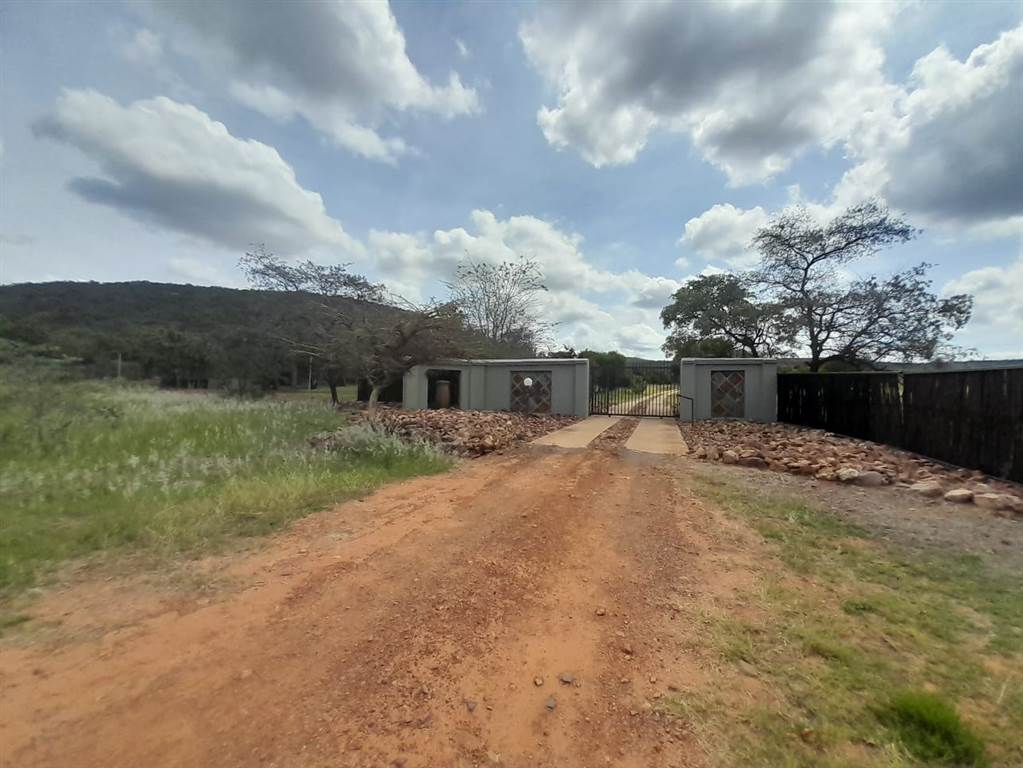 7200 m² Land available in Bela-Bela (Warmbaths) photo number 1