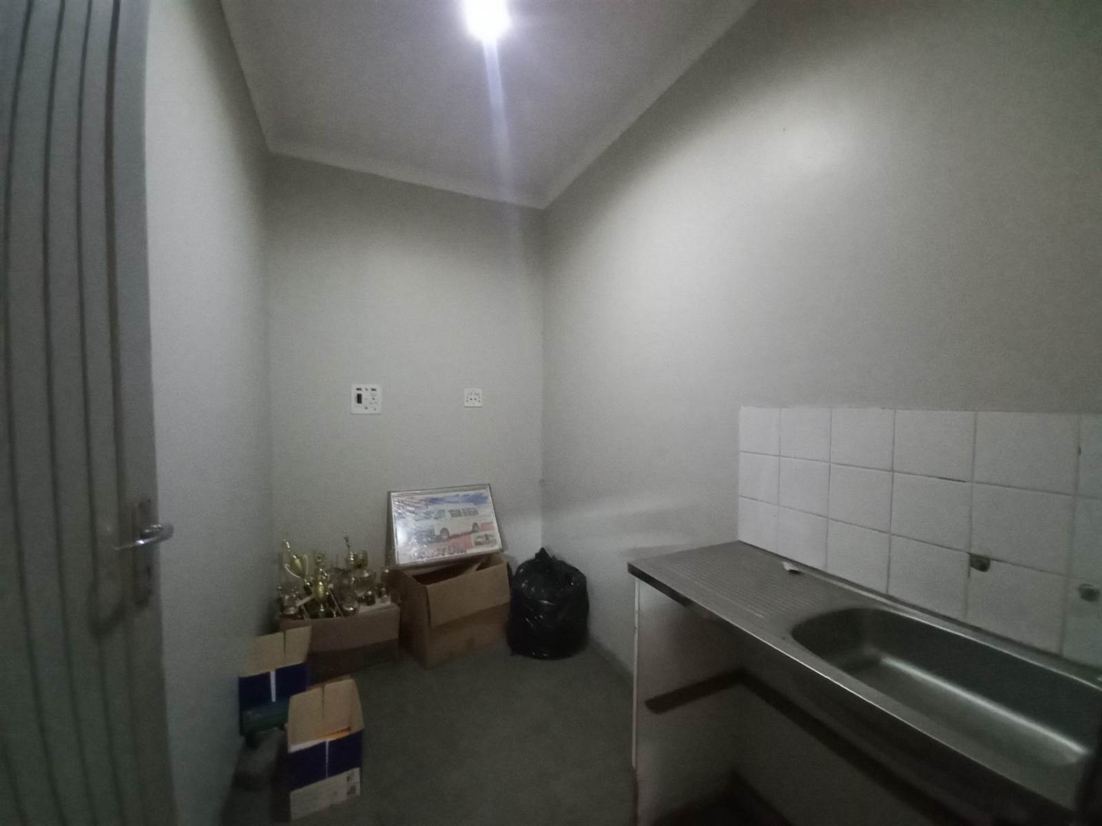 120  m² Office Space in Empangeni photo number 9
