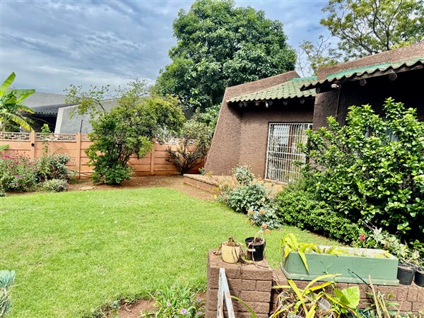 4 Bedroom House 4 Bedroom House
