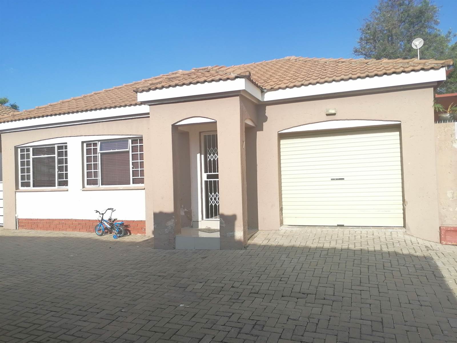 3.5 Bed House in Polokwane Central photo number 27