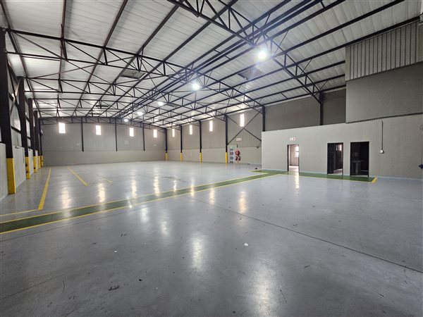 1 145  m² Industrial space