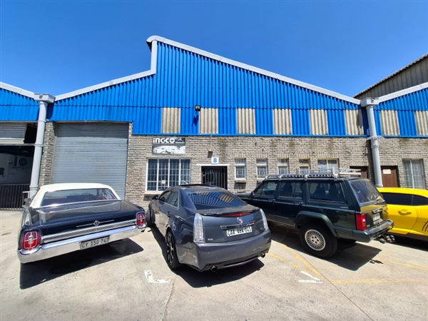 375  m² Industrial space