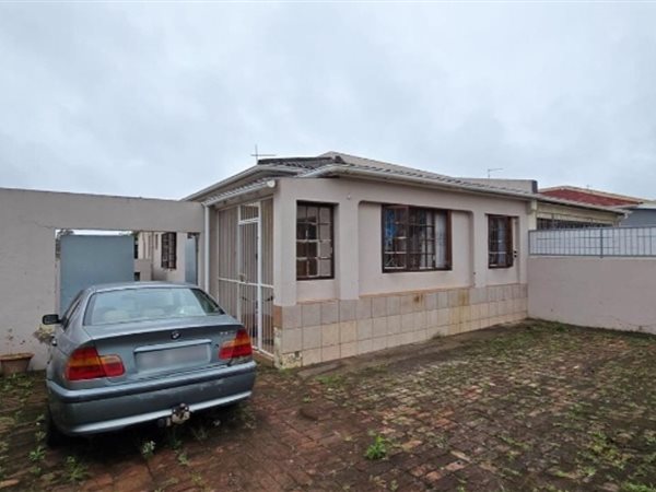 3 Bedroom House 3 Bedroom House