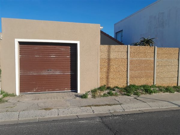 3 Bedroom House 3 Bedroom House