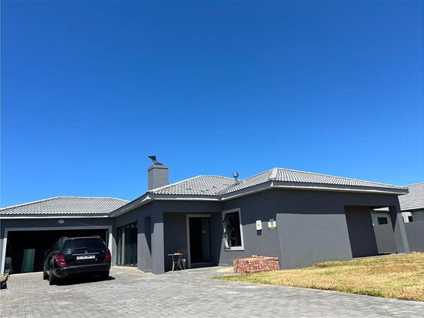3 Bedroom House 3 Bedroom House