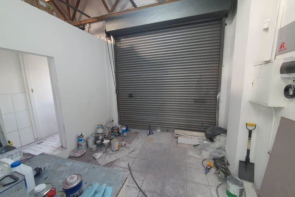 400  m² Commercial space in Walmer photo number 16