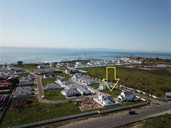 422 m² Land