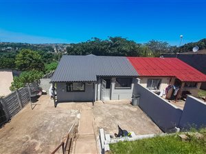 3 Bed House in Longcroft