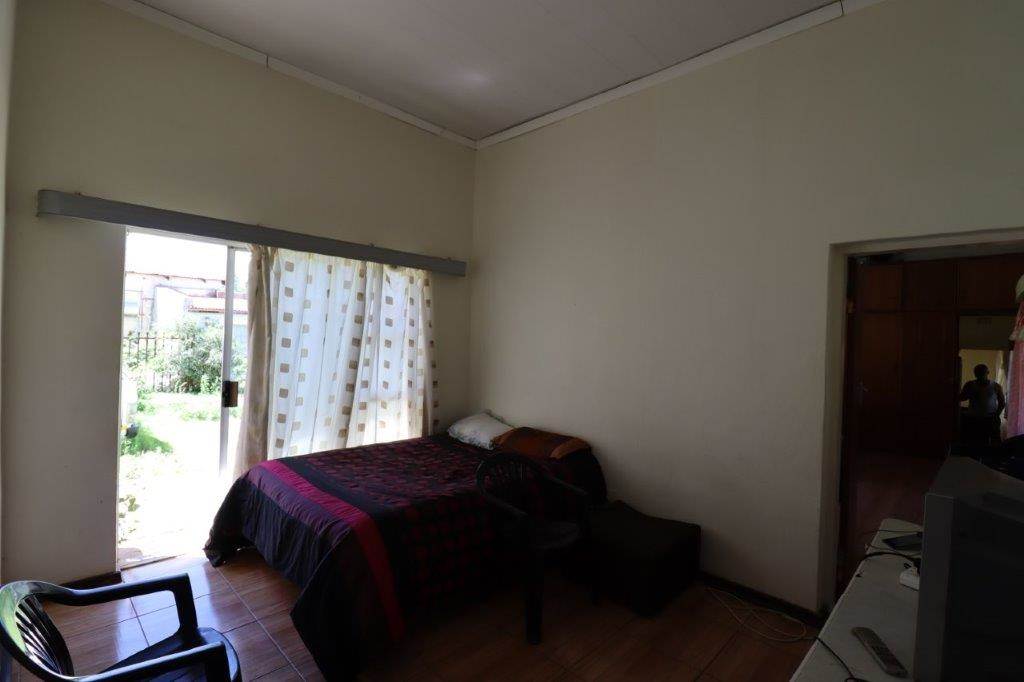 3 Bed House in Theunissen photo number 8