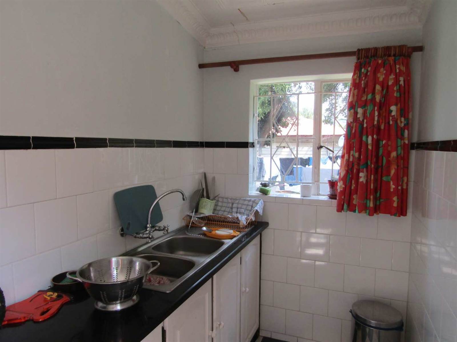 3 Bed House in Sydenham photo number 16
