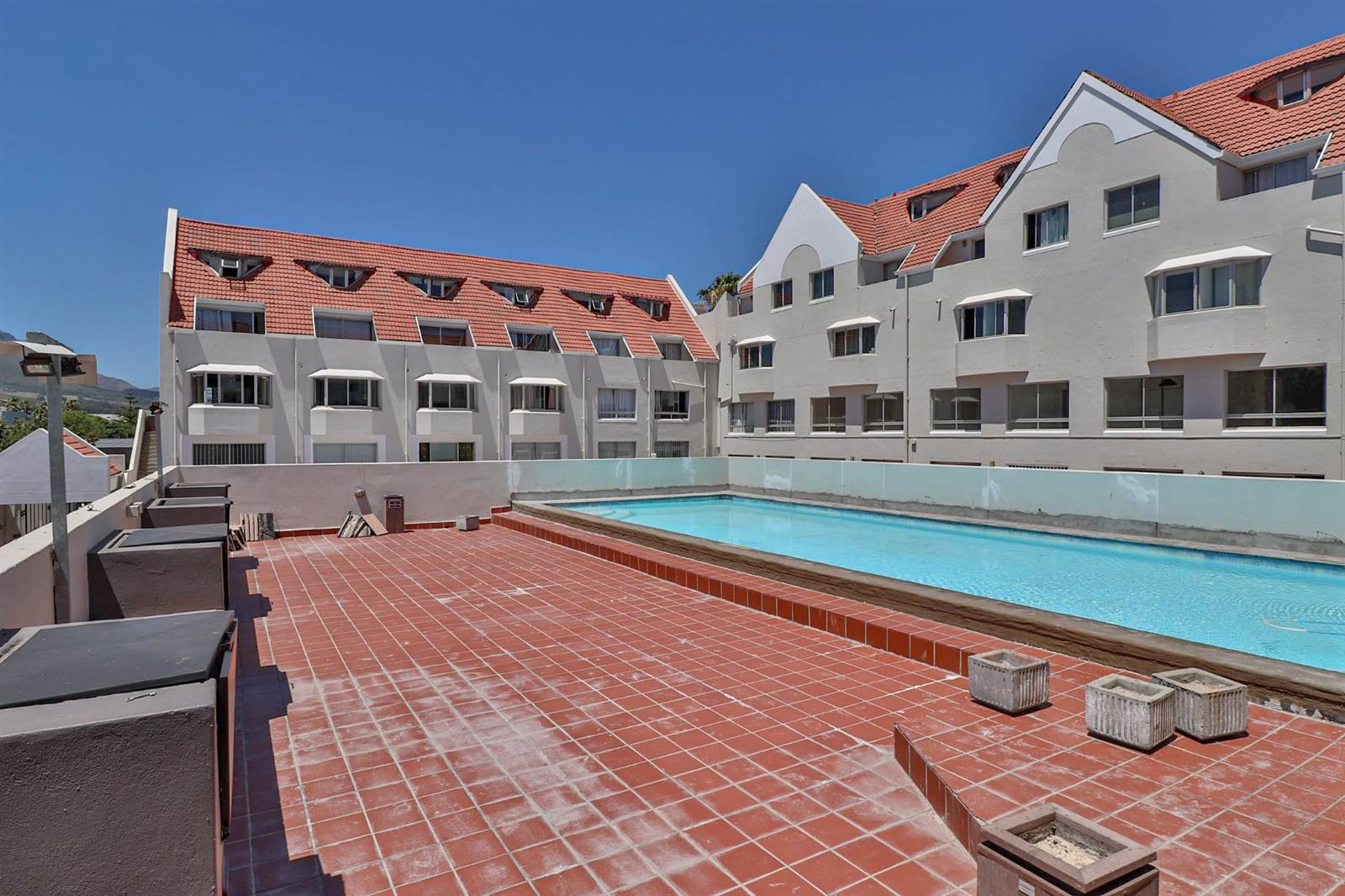 2 Bed Apartment in Stellenbosch Central photo number 10