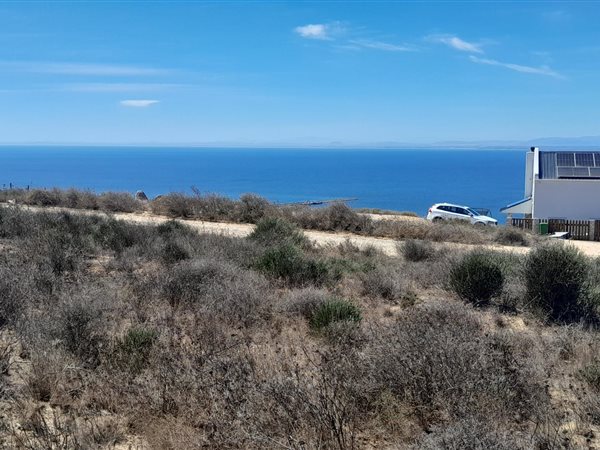 1 ha Land available in St Helena Views