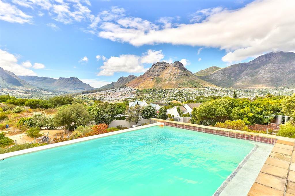 4 Bed House in Hout Bay and surrounds photo number 15