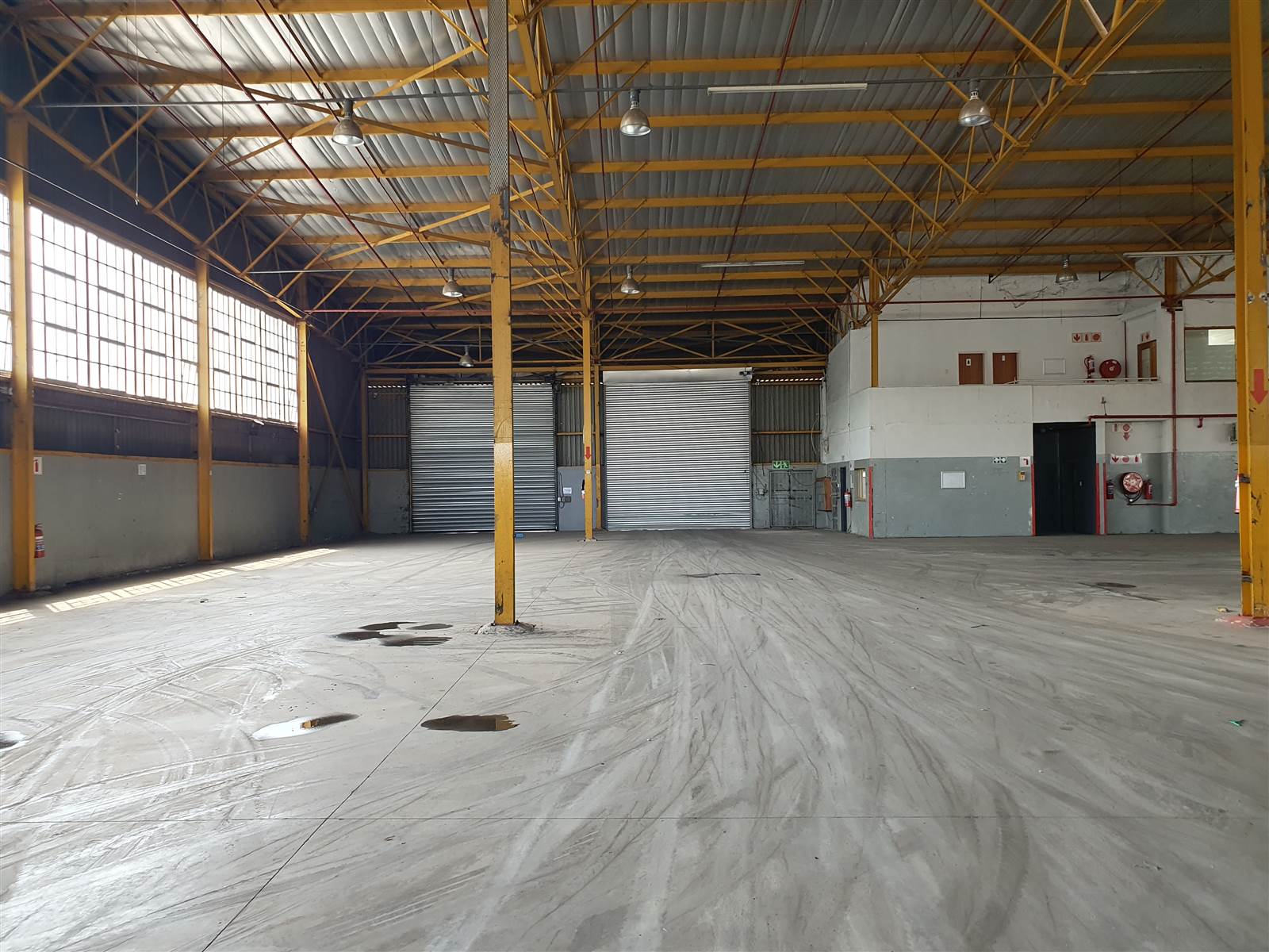 13500  m² Industrial space in Alrode photo number 10