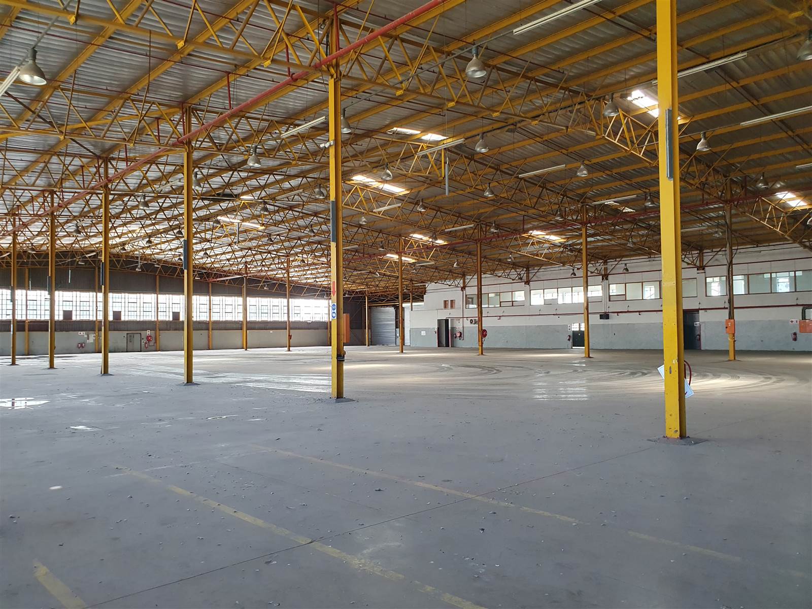 13500  m² Industrial space in Alrode photo number 7